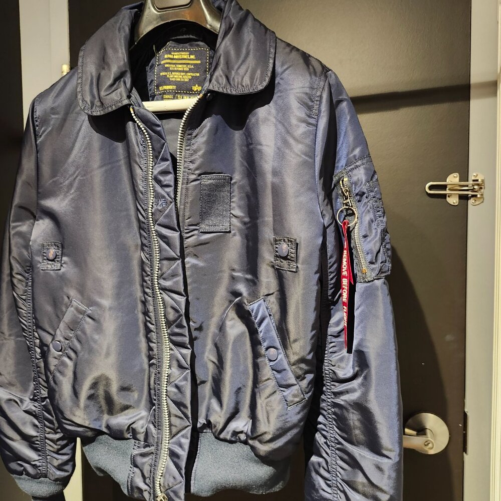 Alpha industries bomber jacket